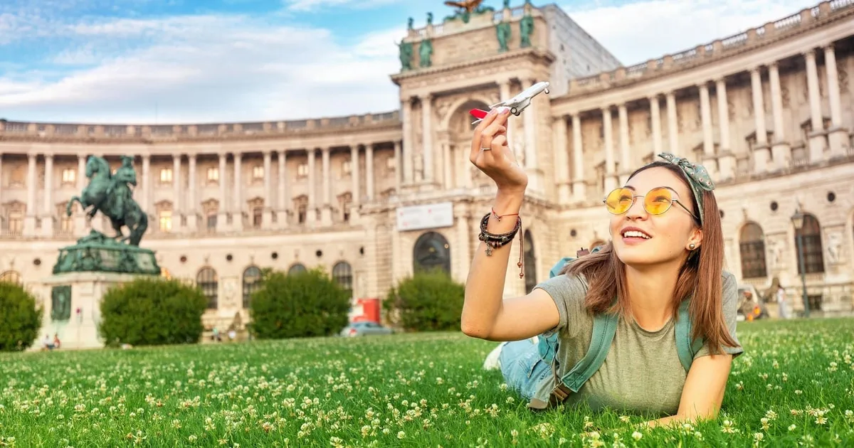 Vienna: Hofburg Palace and Sisi Museum Skip-the-Line Tour